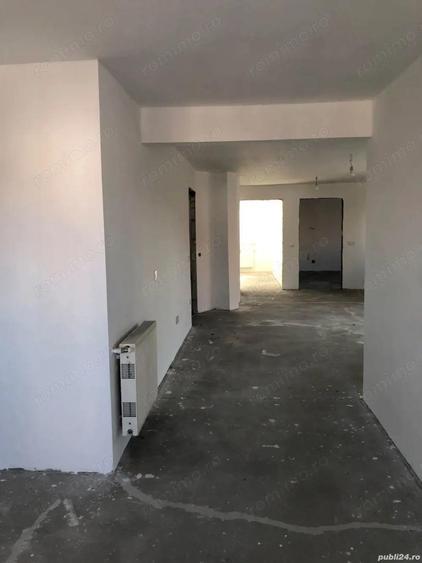 BRASADAS vinde casa in zona Micro 17 teren 9.5 ari 240mp. - 8