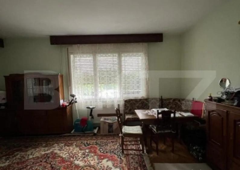 Casa 274 mp, teren 443 mp, zona centru LIVADA, pretabila si - 2