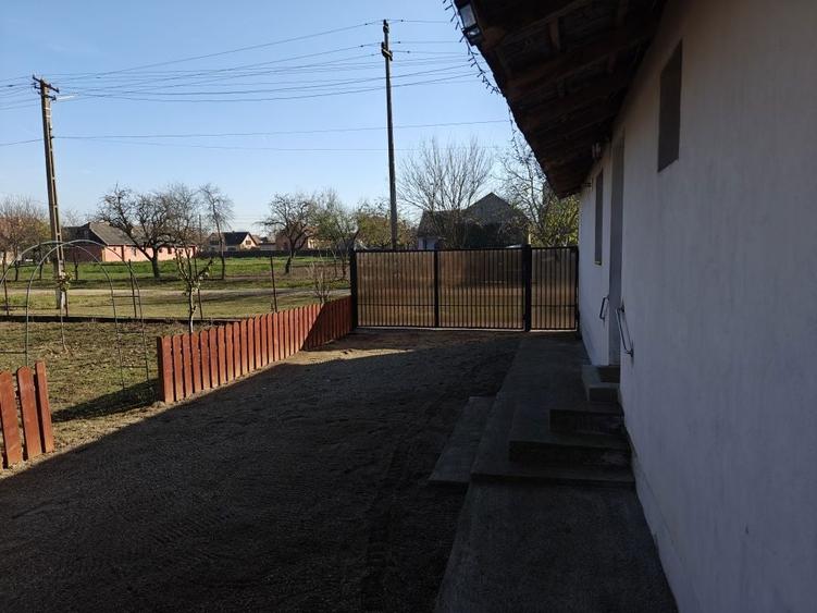 Casa de vanzare! - 2