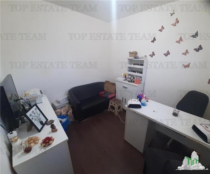 Casa spatioasa cu 8 camere si teren de 801 mp - ideala pentru 2 familii - 11