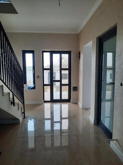 FARA COMISIOANE casa P+M cu 5 camere mari 4 bai 3 dresinguri finisata LA CHEIE - 46