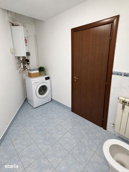Apartament cu 3 camere în Aviatorilor