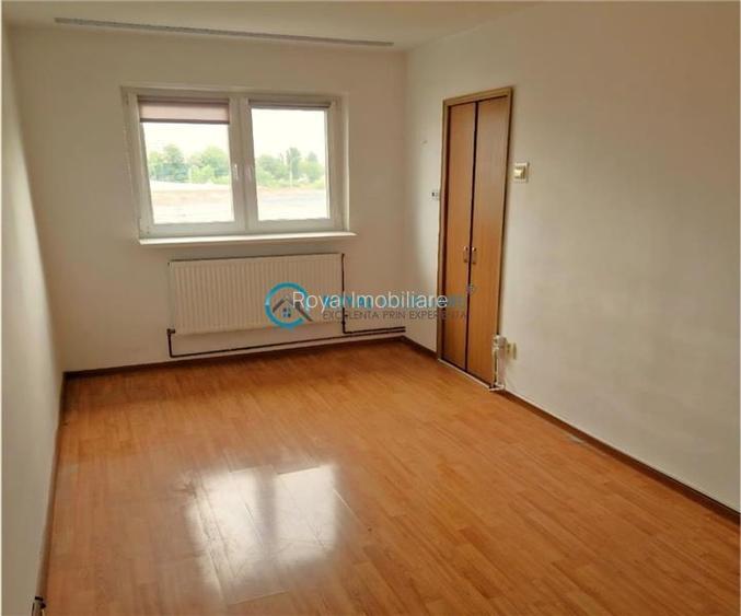 Royal Imobiliare - Vanzare garsoniera zona Vest