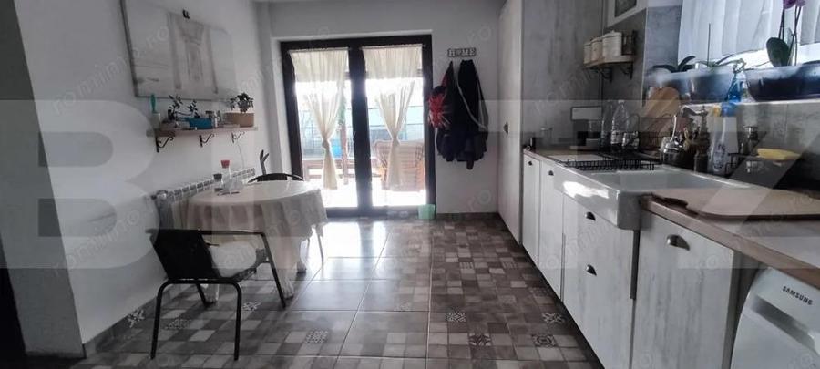 Casa moderna, 3 dormitoare, 164 mp, zona lini?tita din comuna 1 Decembrie - 3