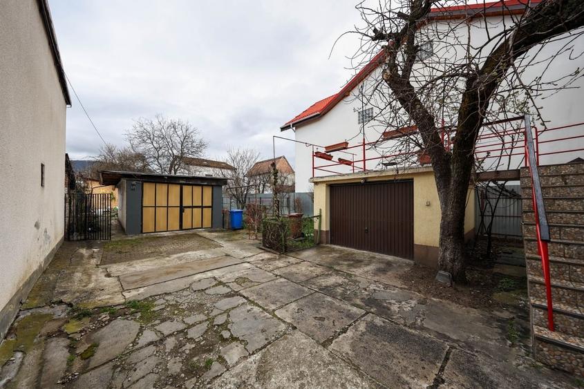 Apartament cu 3 camere la casa | Curte 130 mp | Zona Grivitei strada Vulcan - 21