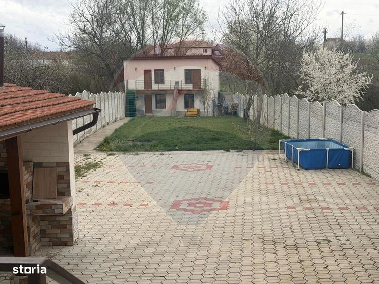 Casa + anexa cu terasa si gratar 750 mp teren, Pricaz - 3