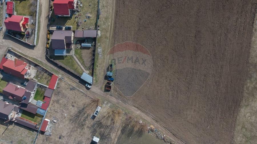 Comision 0 %! Teren intravilan de vânzare, Bod! - 3