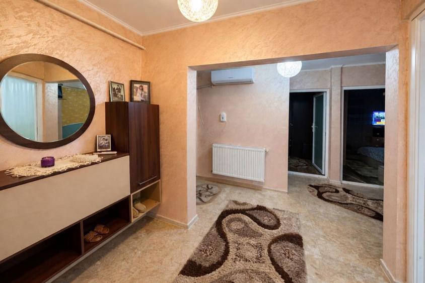 De vanzare apartament cu 3 camere decomandat - 6