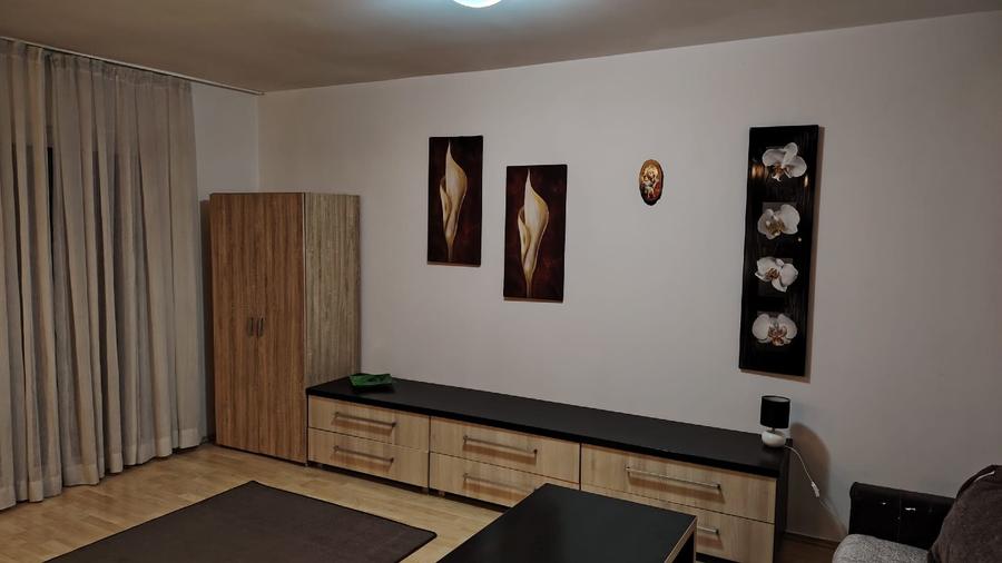 Garsoniera de închiriat  - 1