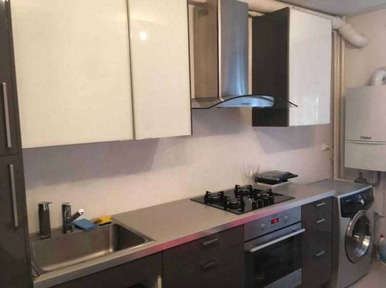 Vanzare apartament 2 camere transformat in 3, Nerva Traian, Timpuri Noi - 2