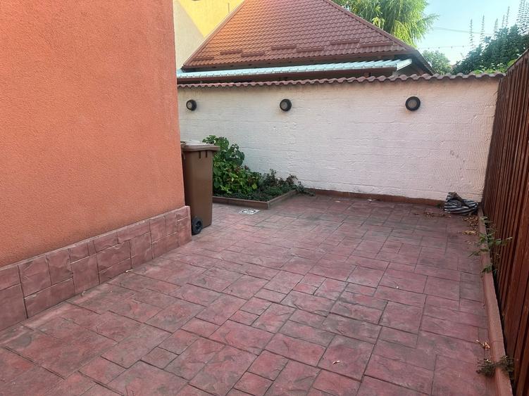 Casa p+1 + mansarda, 240mp utili, mobilata complet,singur curte, locuri parcare - 40