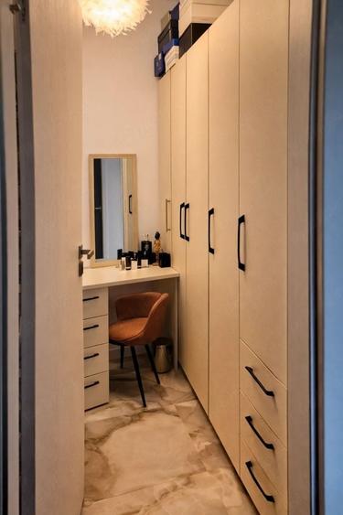 Bloc Nou. Etaj 2. Decomandat. Mobilat. Terasa 20 mp. - 4