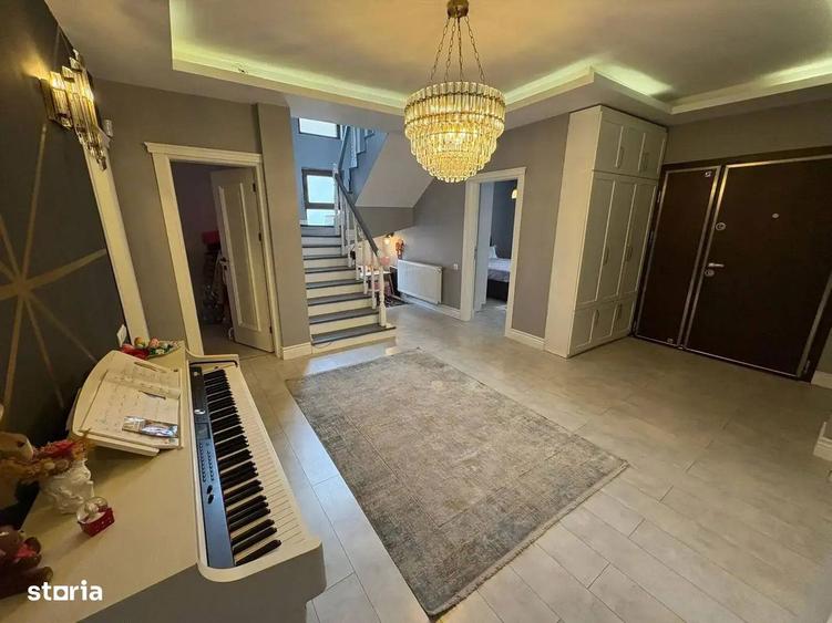 Vila Lux Pantelimon De Vanzare 6 Camere Curte 400 Mp - 1