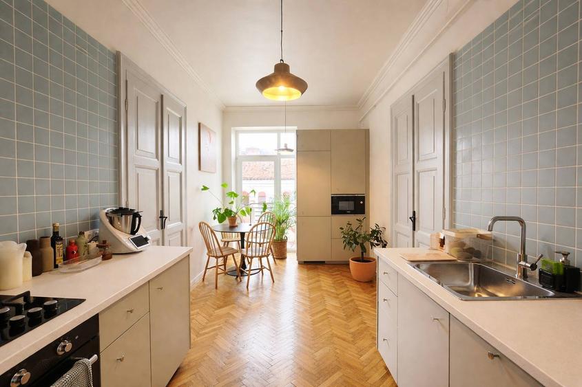 Apartament cu 3 camere decomandate, 100mp, etaj 2, finisat modern, mobilat si utilat in Centru - 1