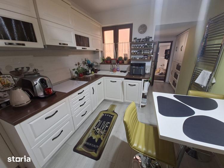 Casă cu 5 camere cu Teren 704 Mp în Titulescu