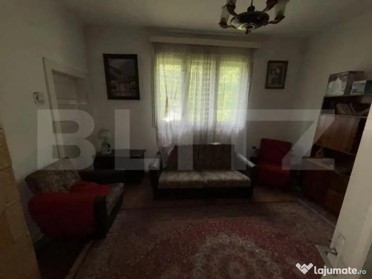 Casa de vanzare 3 camere - 2