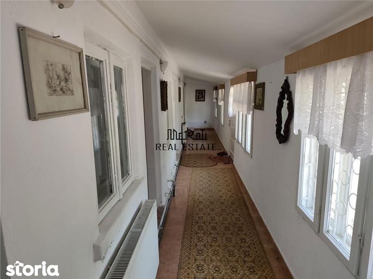 Proprietate spatioasa de vanzare in Gaesti, Dambovita - ideala pentru - 15