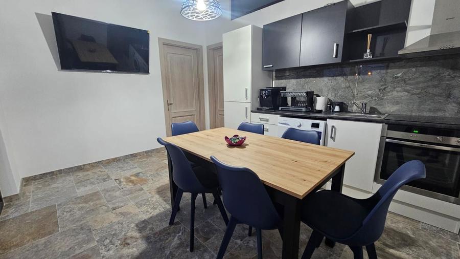 Inchiriez casa pe termen scurt 600/ zi 800 in weekend 0 mp utili, 1 - 7