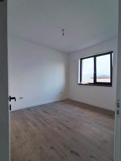 FARA COMISION in Bacu casa 4 camere 2 bai placa beton la pod incalz pardoseala - 29