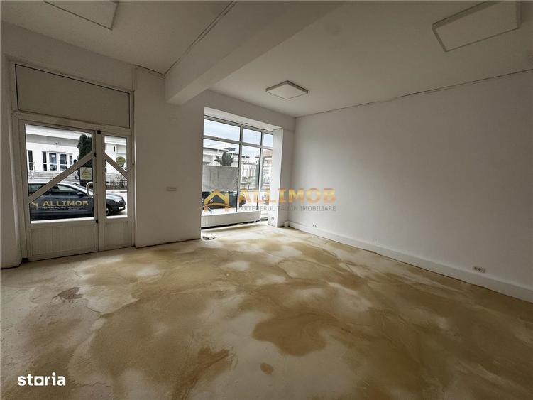 Spatiu comercial de 120 mp in Plopeni, zona cu vad . - 9