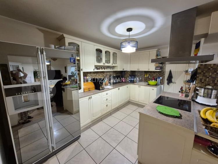 Apartament premium cu 4 camere, ultracentral – Design Personalizat