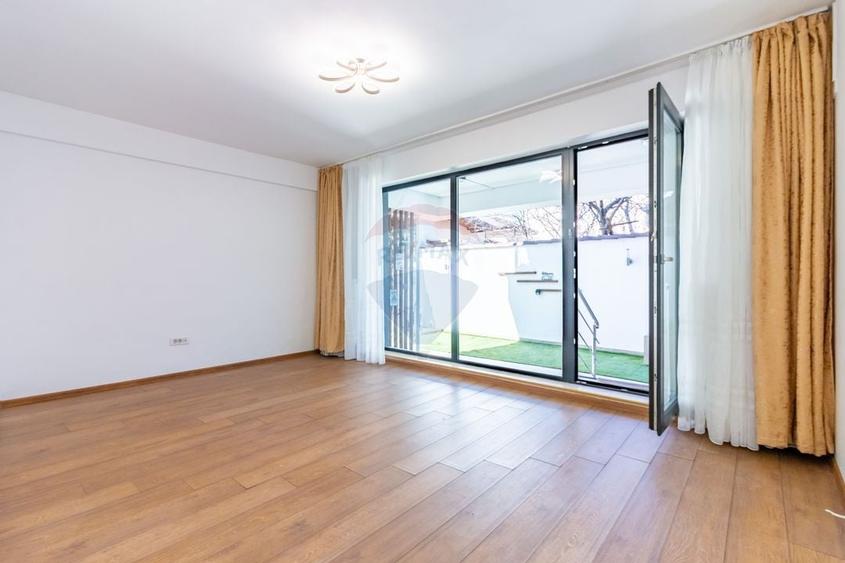 Apartament de vanzare în Bucurestii Noi, curte 80 mp, parcare, boxa - 8