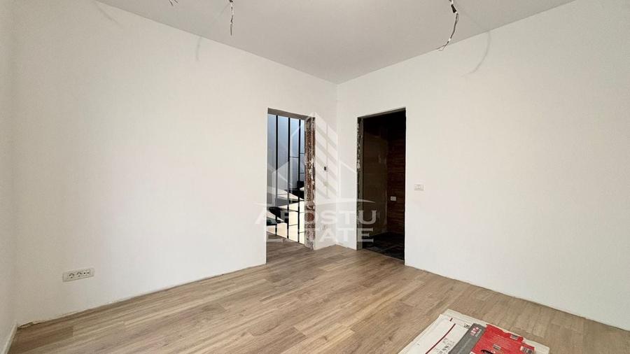 Casa individuala in zona Buziasului, carport - 9