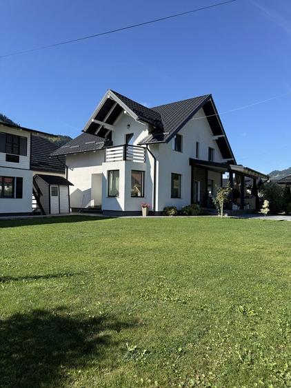 Casa spatioasa cu gradina si anexa situata intr-o zona linistita - 13