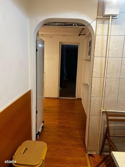 Apartament cu balcon, lift si aer conditionat in Titan - 4