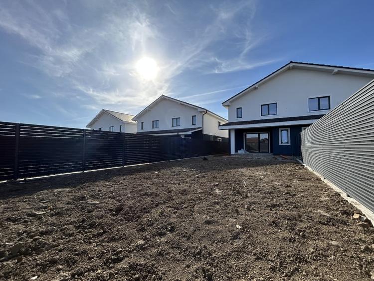 Duplex 4 camere, P+E, 132mp utili, 308mp teren in Sag - 2