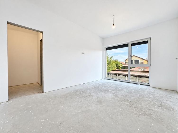 Duplex cu 4 camere cu Canalizare în Dumbrăvița