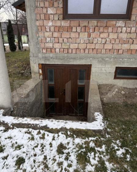 Casa la ro?u Mana?turel ,teren generos,priveli?te pano - 11