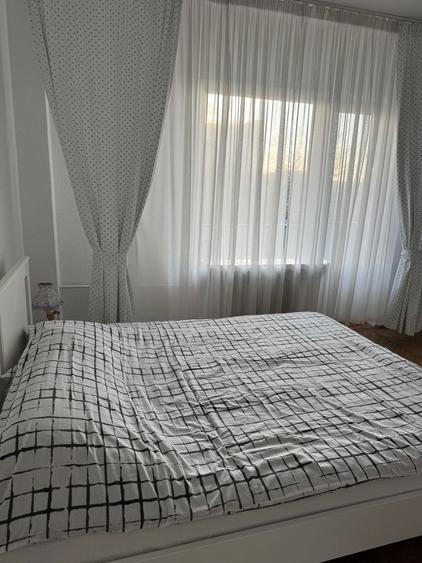 Inchiriez apartament 3 camere zona 1 Mai Facultatea de Medicina - 1