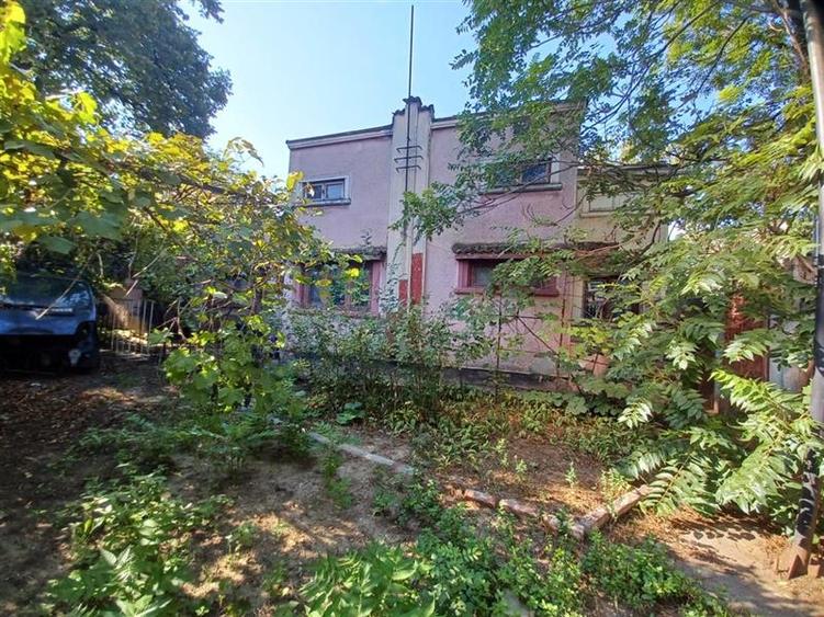 Teren Sector 5 Piata Rahova- Muntii Carpati - 8