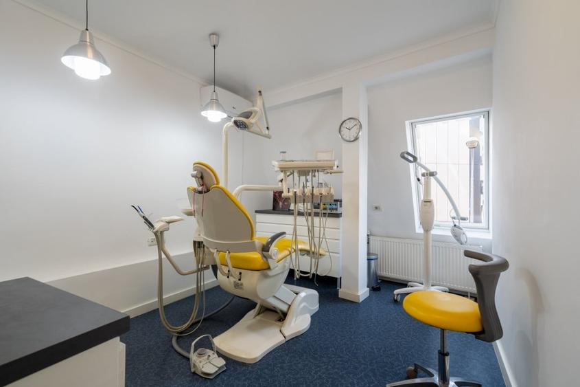 VANZARE VILA POLONA – STR. JUSTINIAN/Clinica Stomatologica/COMISION 0% - 15