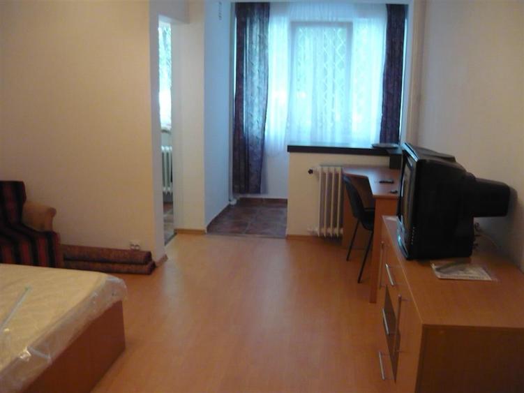 Vanzare garsoniera zona Costin Georgian // bloc de garsoniere - 4