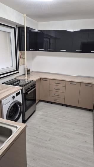 Inchiriez apartament doua camere cf 1 - 8