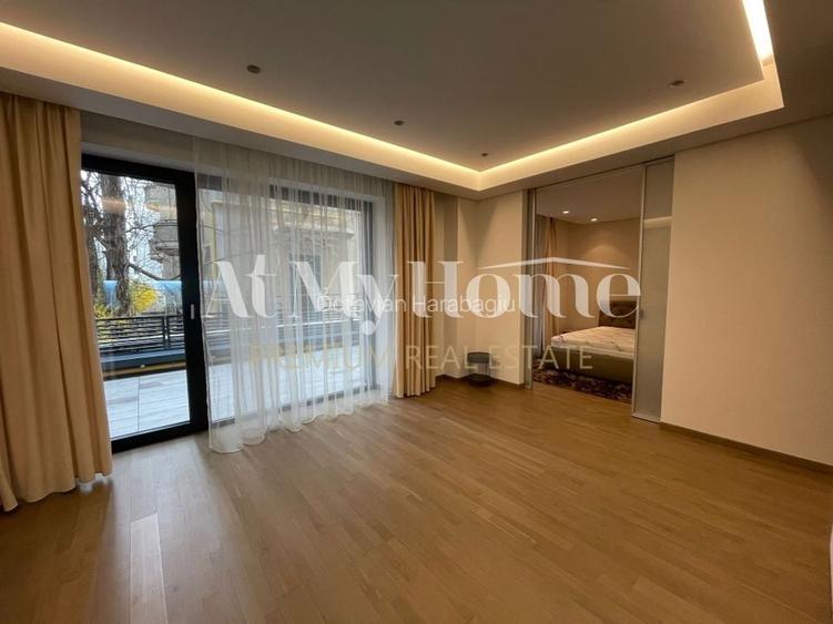 Apartament cochet cu 2 camere, finisaje lux,, mobilat, parcare, 20mp terasa Apartament cochet cu 2 camere, finisaje lux,, mobilat, parcare, 20mp terasa