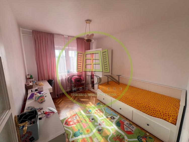 Apartament 3 camere, cartier Brazda lui Novac, zona Guliver - 2