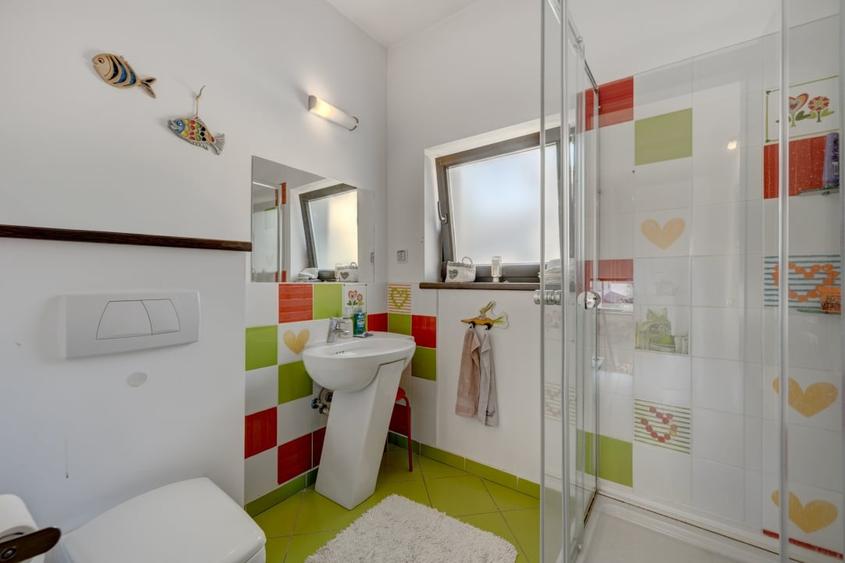 Descopera Caminul Perfect: Vila Individuala P+M de 170 mp Utili, Strada Doinei - 16