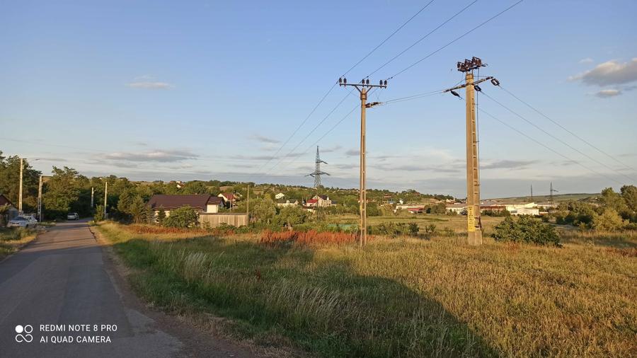 teren intravilan Rachiti la 4 km de Botosani - 1
