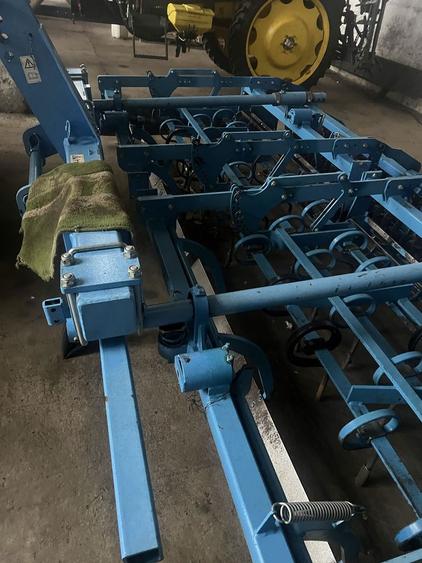 16 ha teren arabil Tecuci irigatii Utilaje agricole - 2