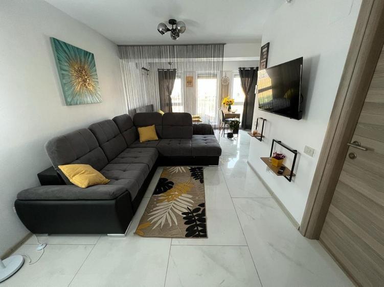 Vand studio vis a vis de vivo mall constanta - 6
