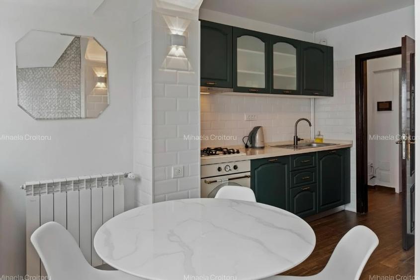 Ap. 3 camere renovat, Metrou  Universitate, vedere TNB, Km 0 - 9