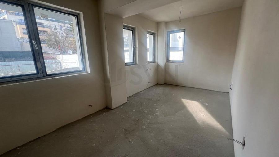 REA1028389 Apartament 3 camere l Laminorului l Bloc Nou - 4