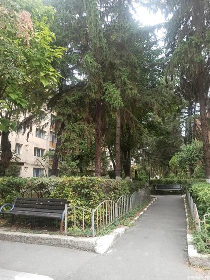 Apartament 2 camere Rm Valcea Zona Nord - 1
