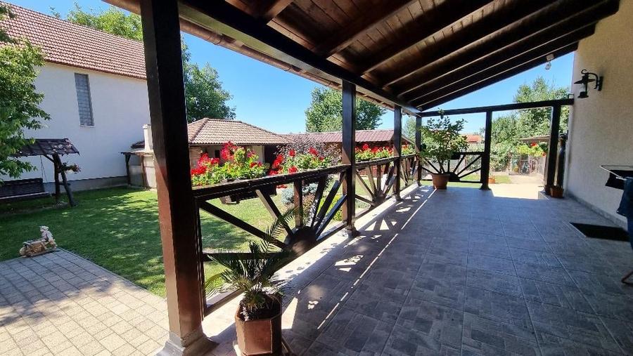 Casa finisata in Lazuri cu teren 1452 mp - 12