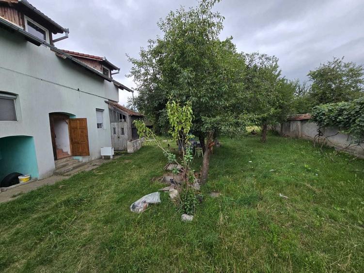 Vind Casa la Arpasu de jos - 1
