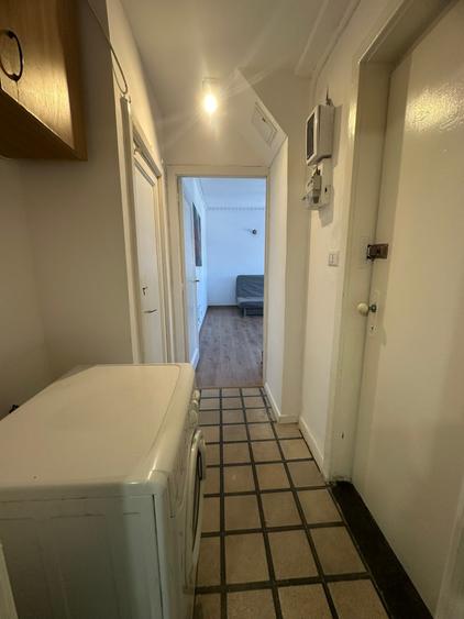 Garsoniera Bd. Dacia, bloc interbelic, risc 2, etajul 5, semimobilata - 7