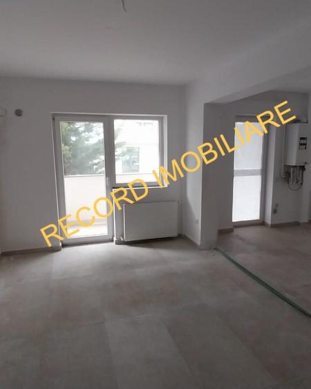 Spatiu comercial in CF, parter, 2 locuri parcare Finisat Floresti - 3